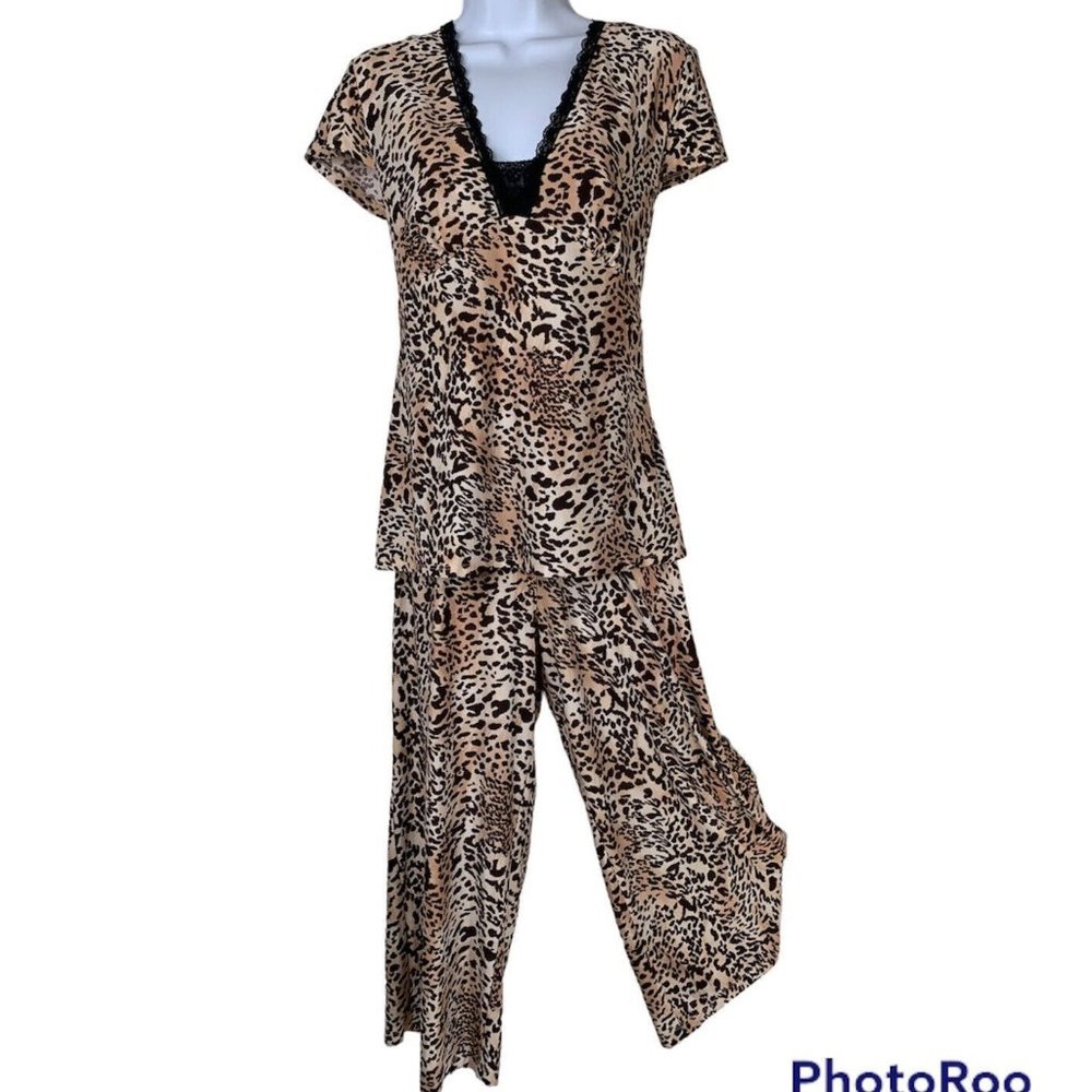 GILLIGAN O'MALLEY Medium Lounge Pajamas Sleepwear 2 pc LEOPARD PRINT Cropped
